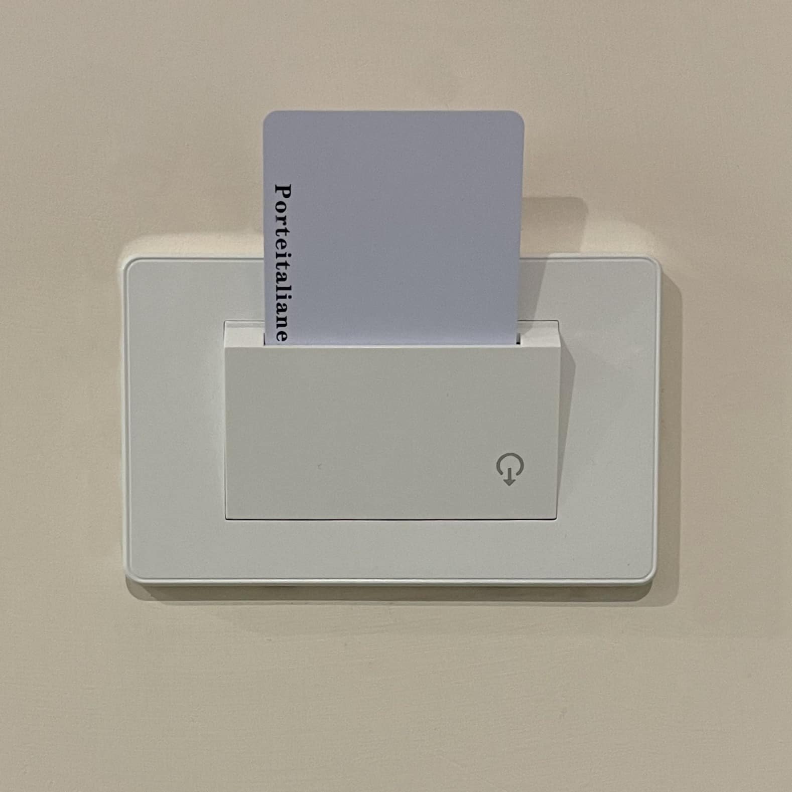 Tasca personalizzata per risparmiare energia con timer su cassetta 503